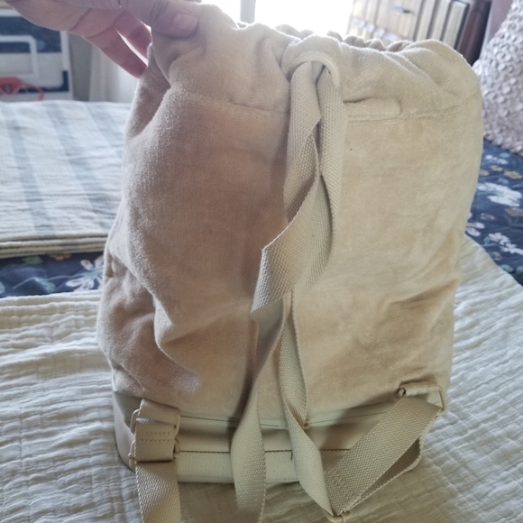 BEIS | The Terry Backpack Cooler - Picture 4 of 10